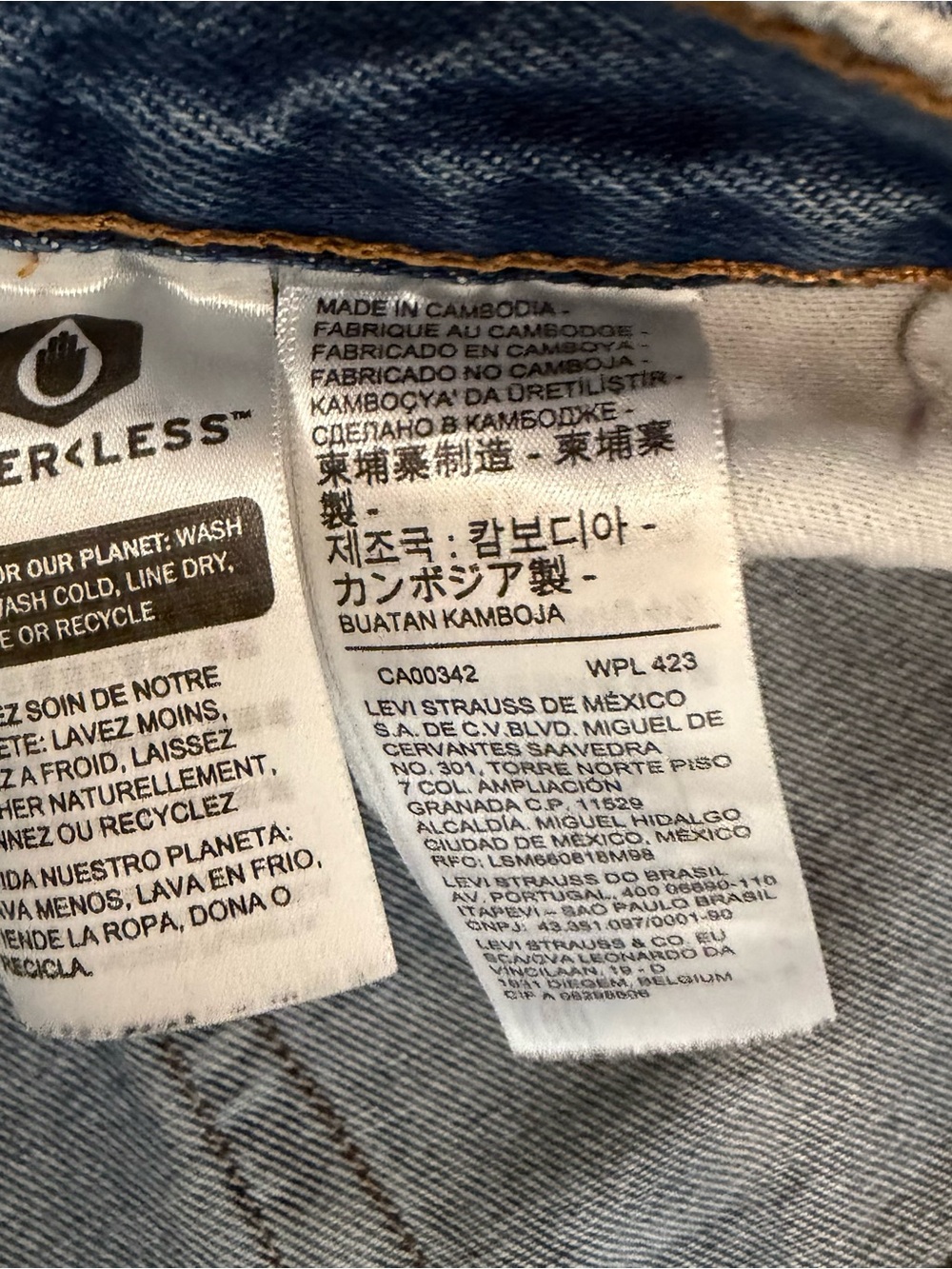 Levi's Relaxed Fit Light Blue Men's Jeans 38 - Picture 2 of 5